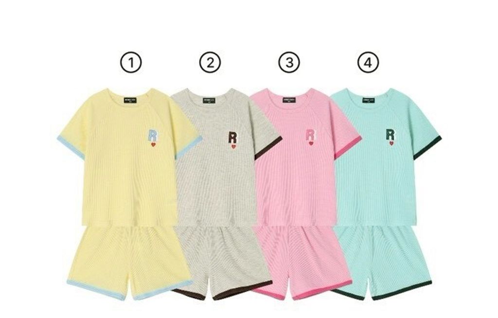 LINE_ALBUM_Rototo 26夏_260407_97