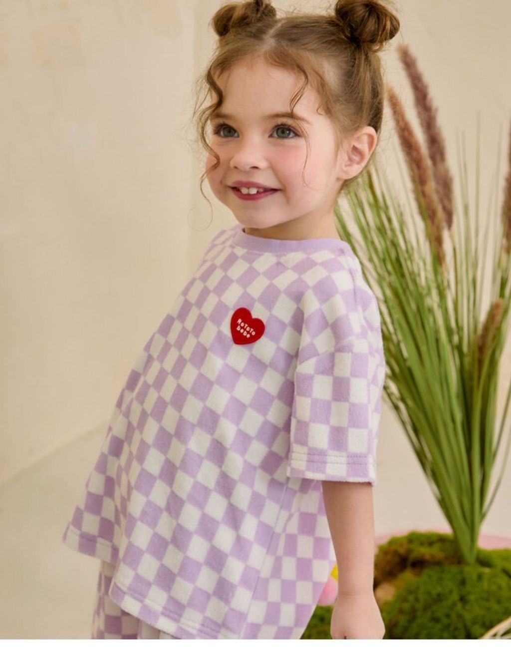 LINE_ALBUM_Rototo 26夏_260407_59