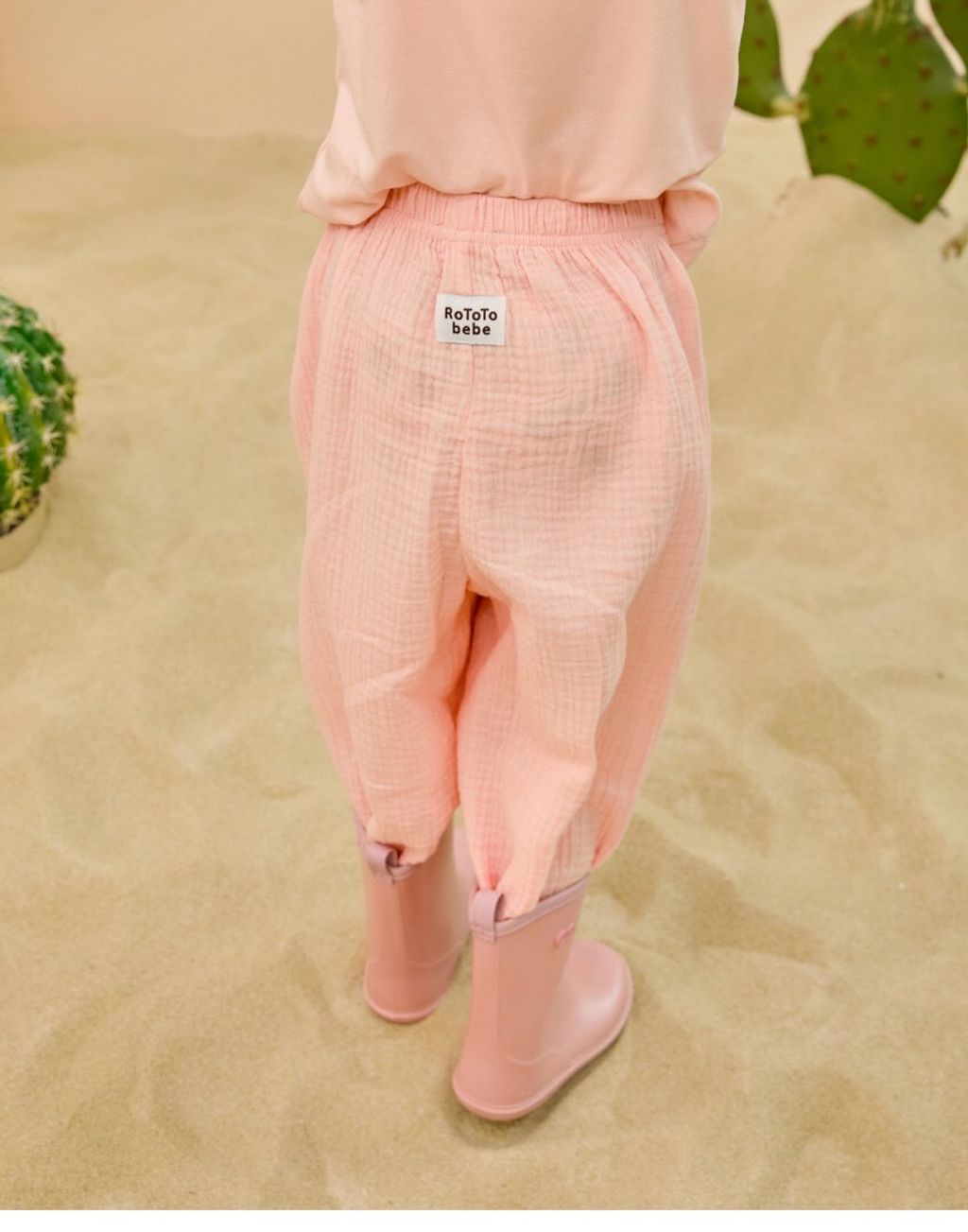 LINE_ALBUM_Rototo 26夏_260407_30