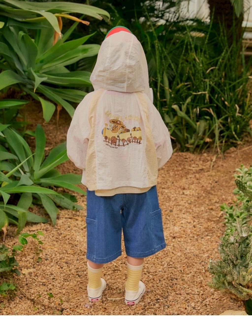 LINE_ALBUM_Rototo-3_260407_30