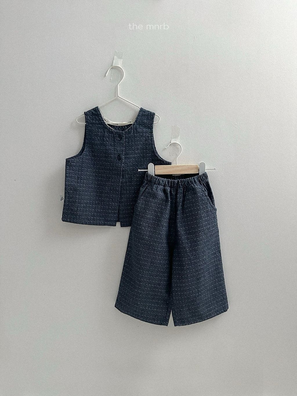 LINE_ALBUM_minirobe_260428_50