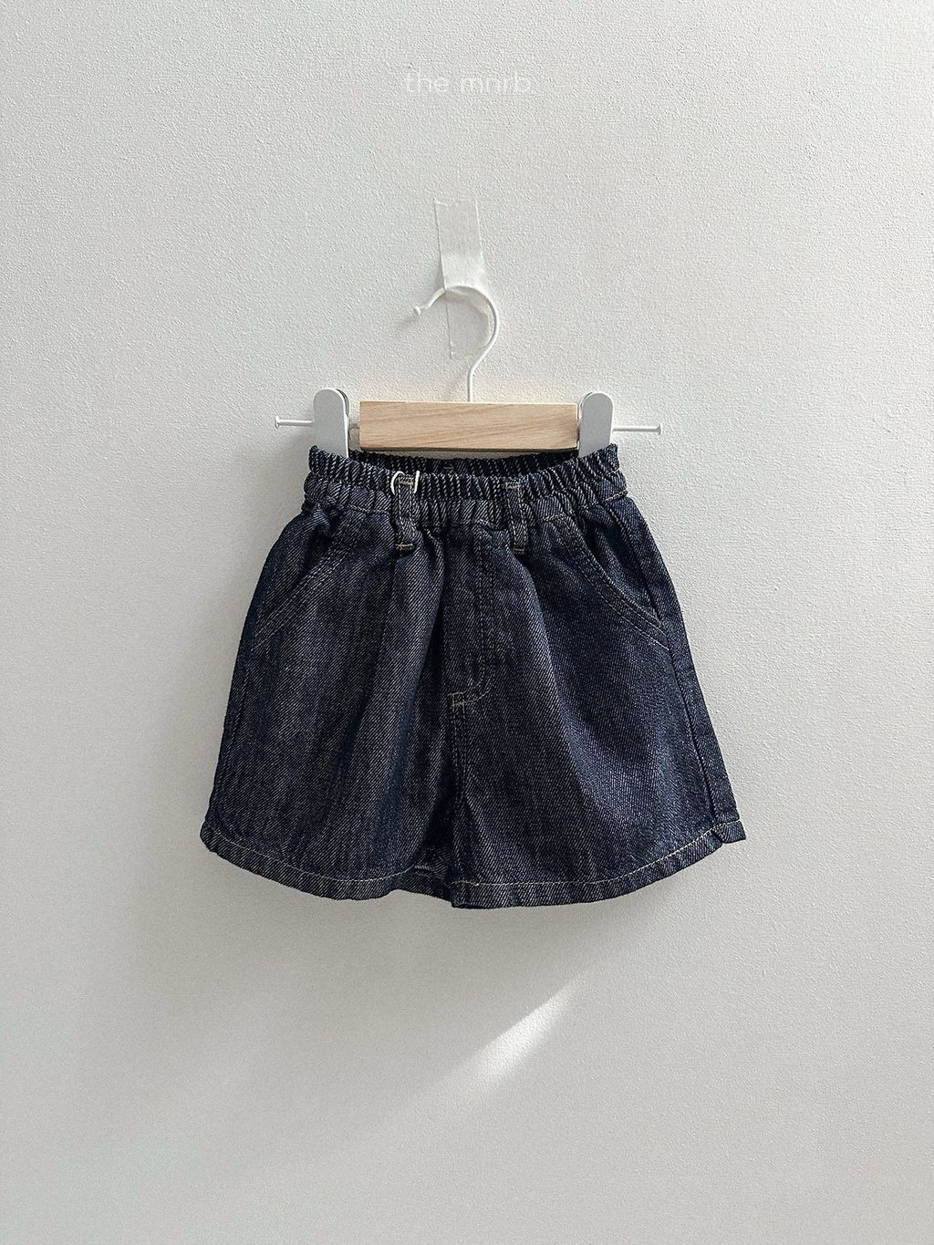 LINE_ALBUM_minirobe_260428_144