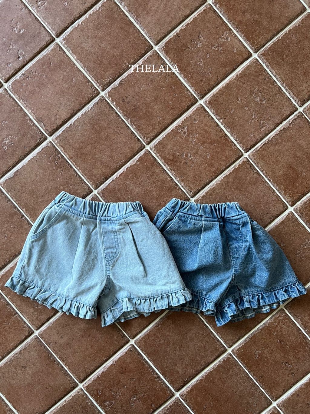 LINE_ALBUM_lala_260430_180