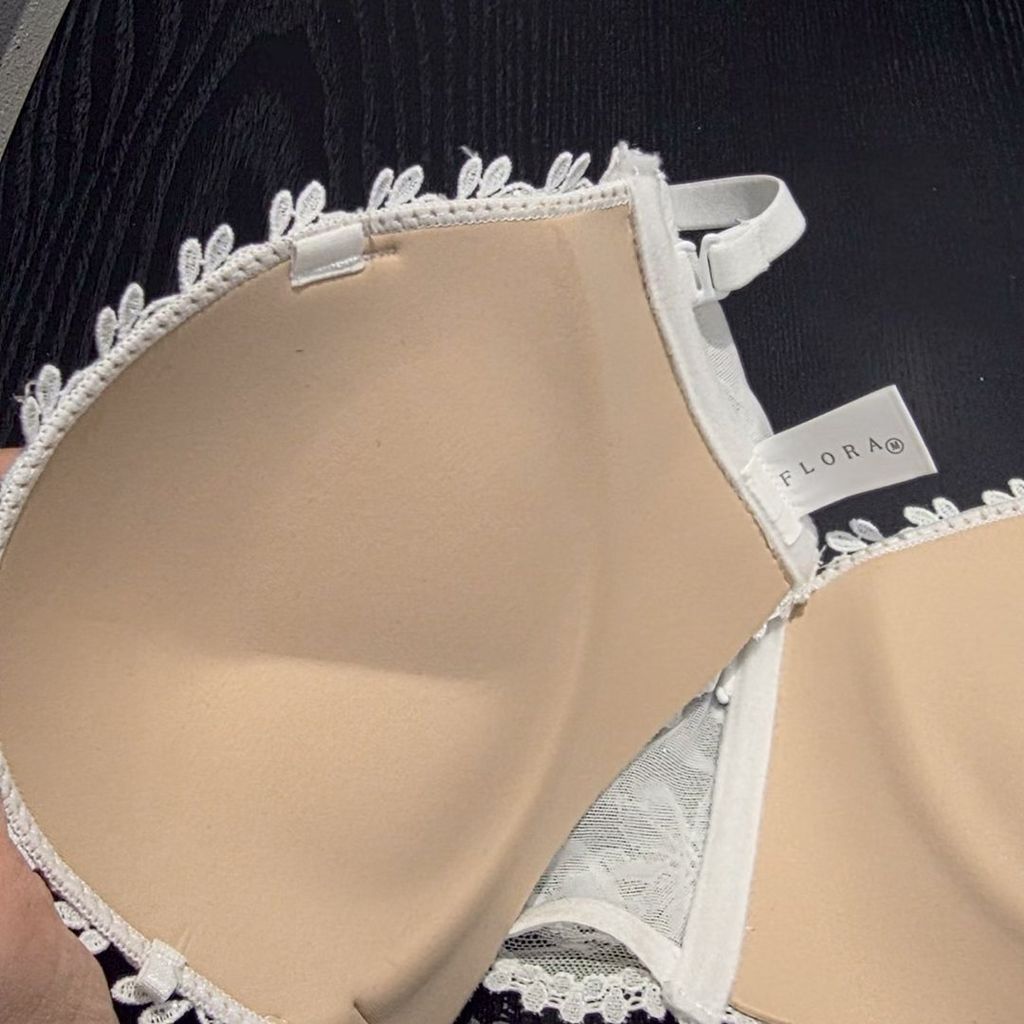 889b94bb01de73c1aa4aaf7f42f39a