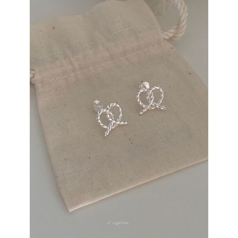 tw-11134207-7qukx-lhuwo9siscr4a1