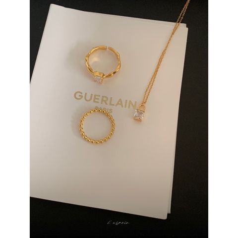 tw-11134207-7qukz-lhvnk8qeibo057