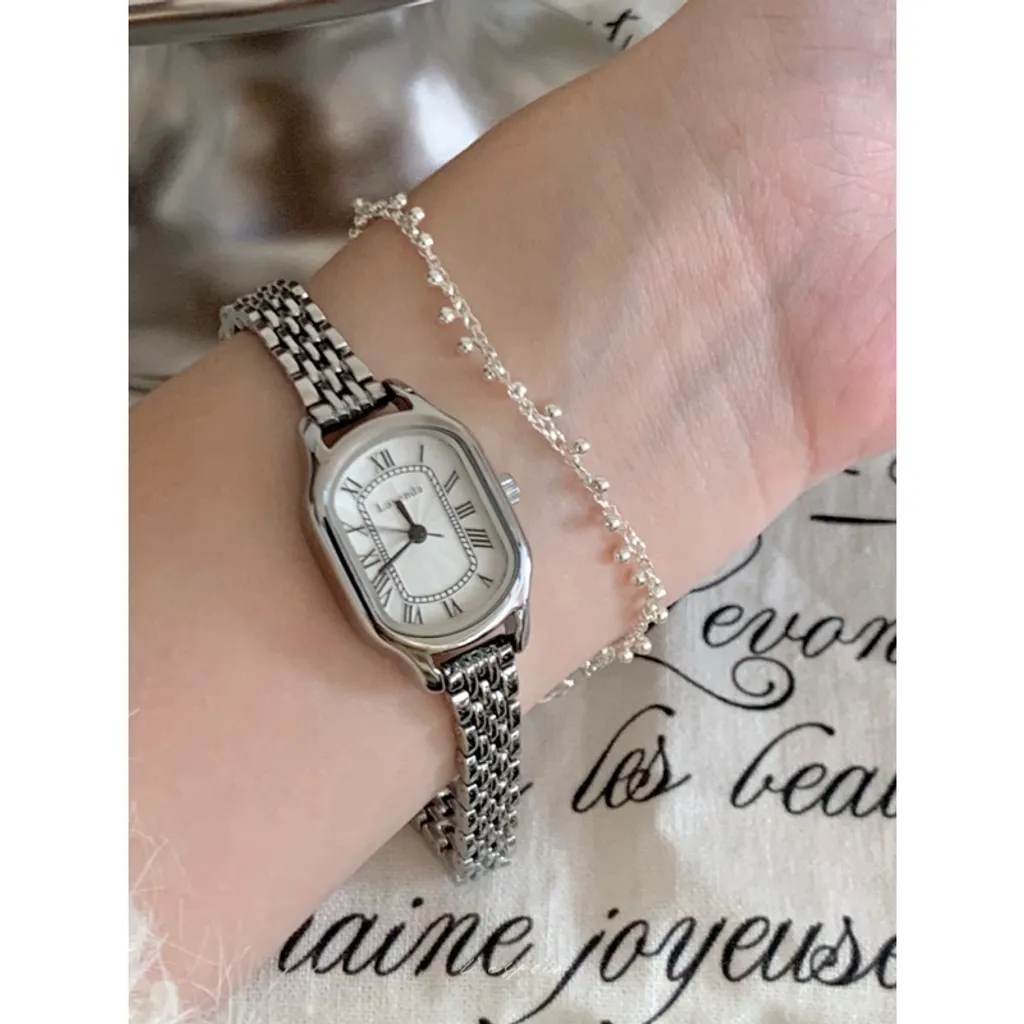 tw-11134207-7r98z-lsl0cyyr8lqg52