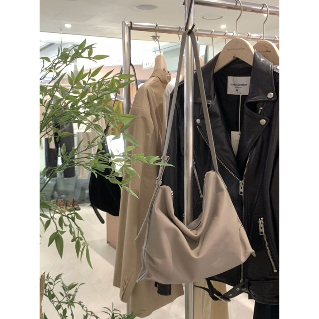 tw-11134207-7rasi-m0de54zs6acn90