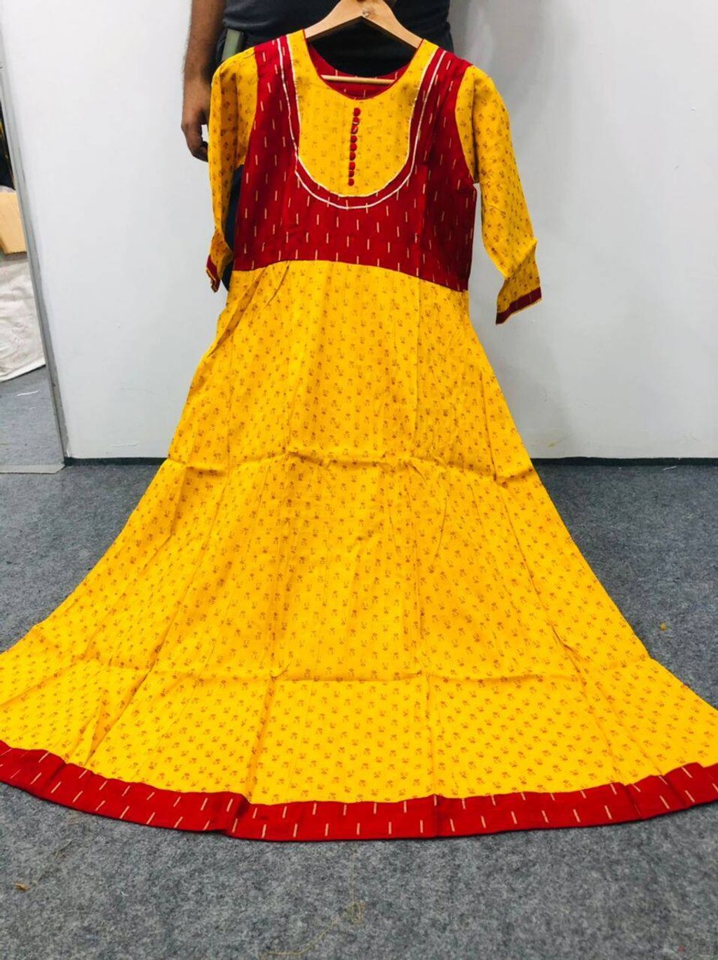 8f903706724d824a26b8dd206934adb4