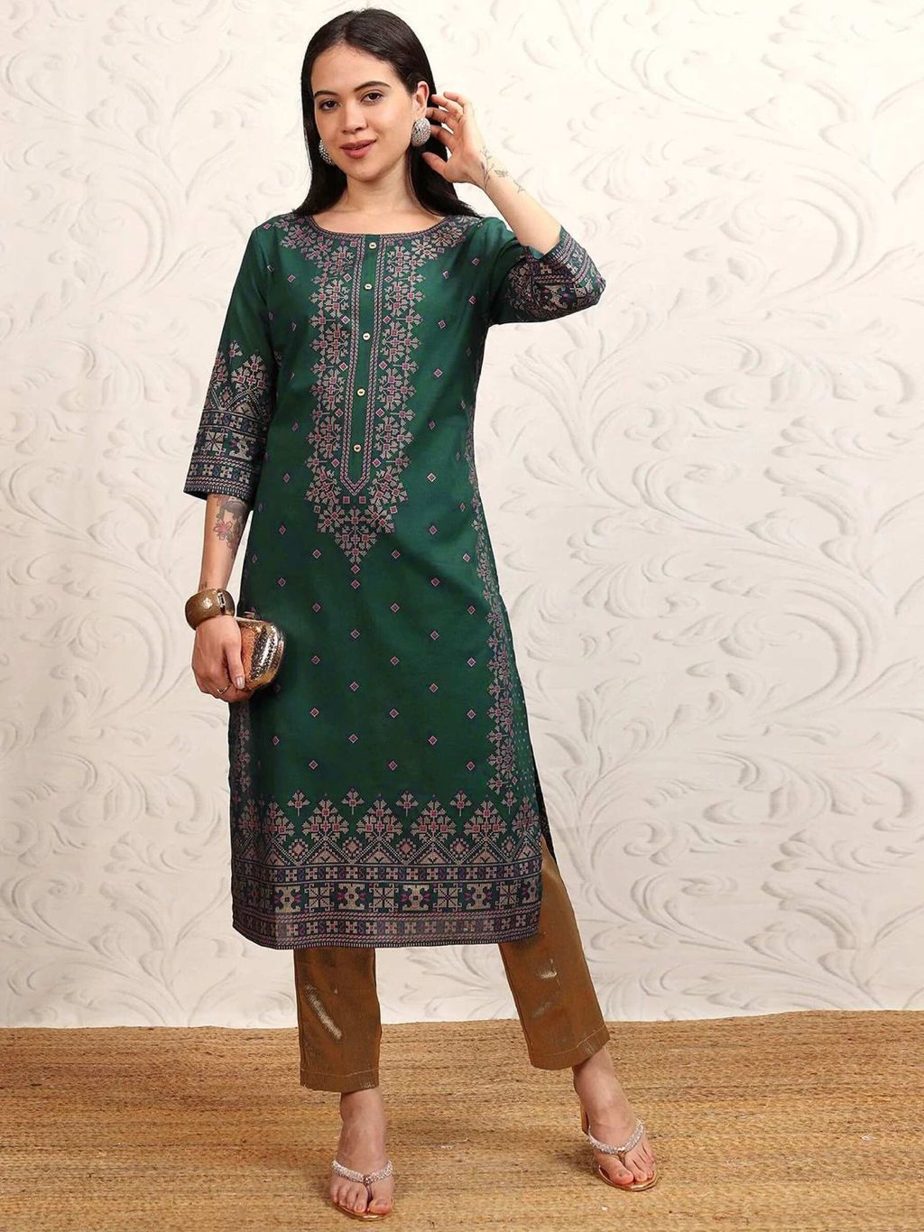2511f059-3251-4efe-97f9-49f5f96744291721808993068-Vishudh-Women-Navy-Blue-Print