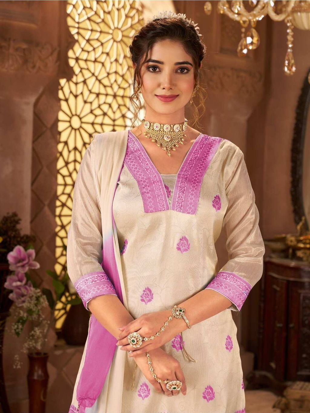 3fa40071-096f-44d5-9352-f62496c752e5-4