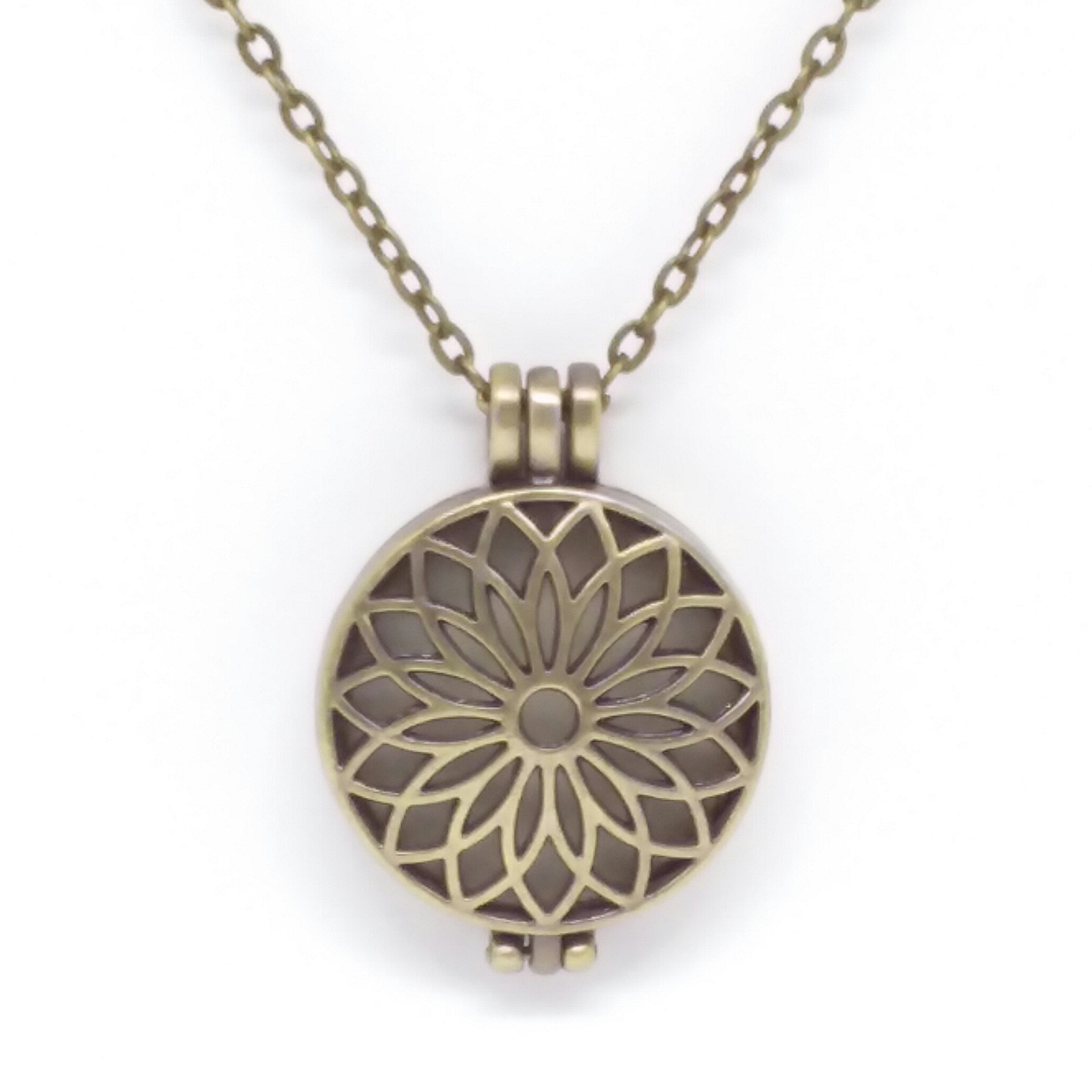 Aromatherapy Diffuser Necklace, Gold Sunflower Kiki Natural Wellness