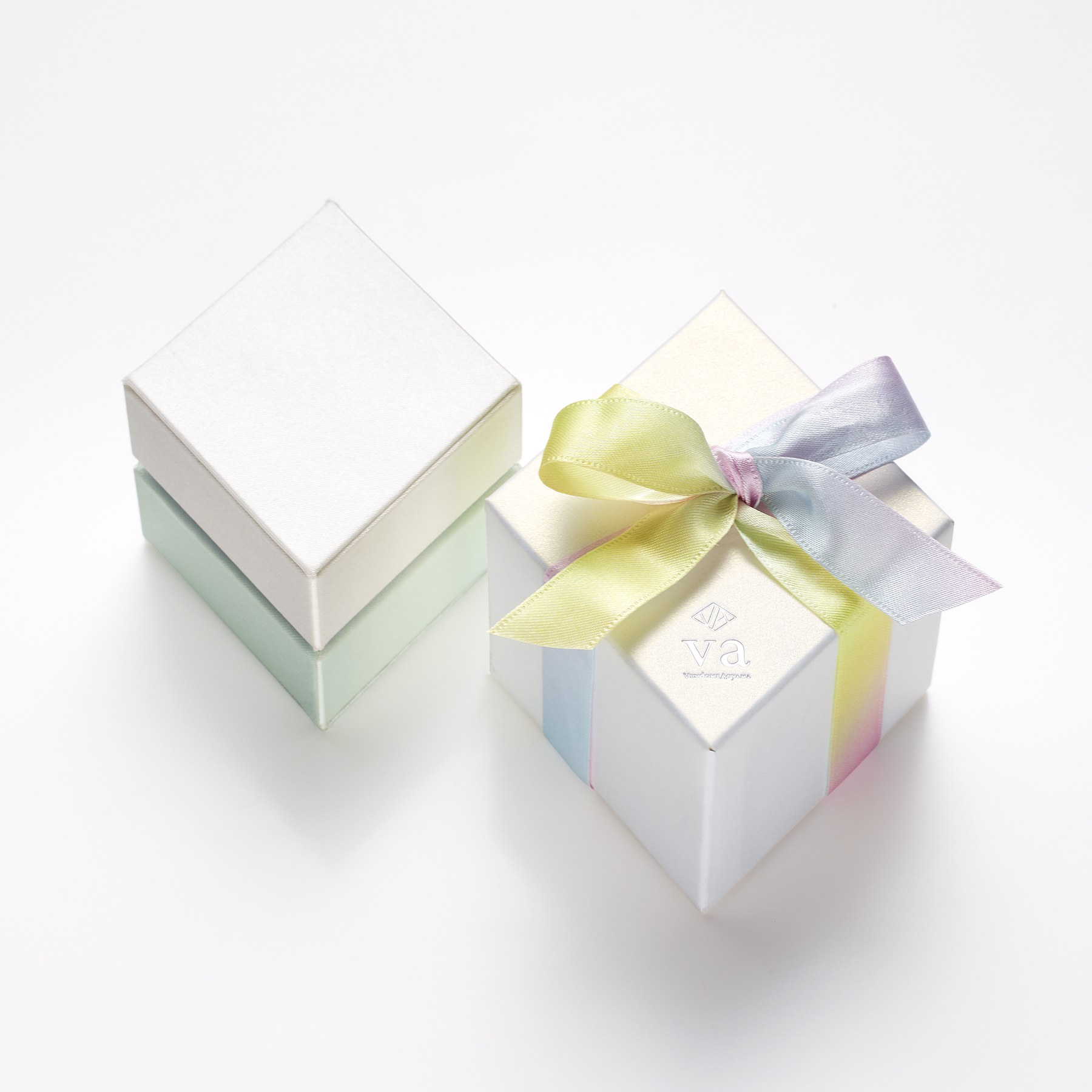 2024-01-02-09-26-28_va_24SS_HappyRainbow_BOX_sns