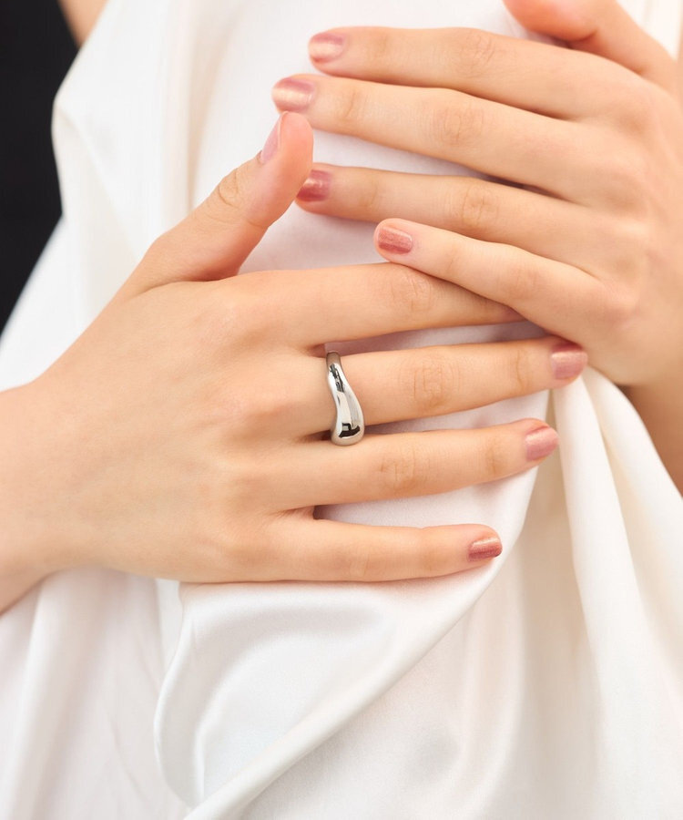 trim_fce_item683fc48a1b3a3