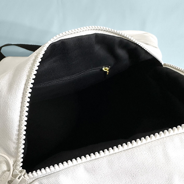 鬼蝠魟造型肩背包