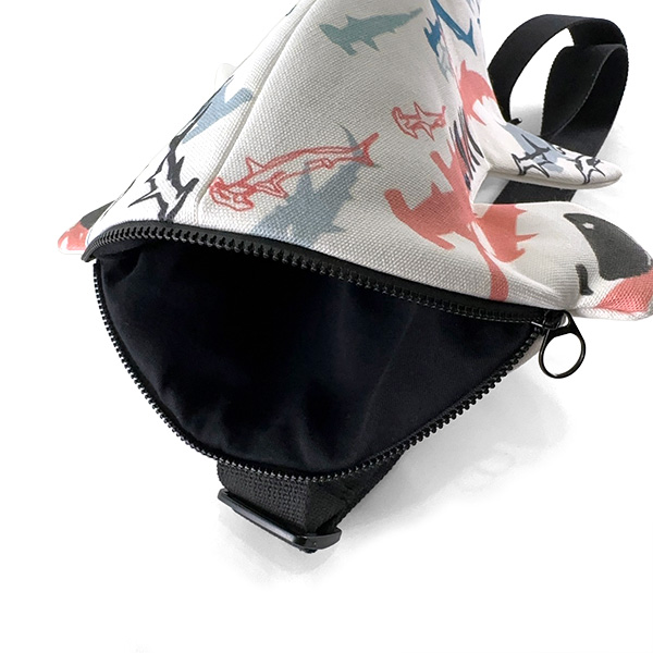 雙髻鯊造型肩背包