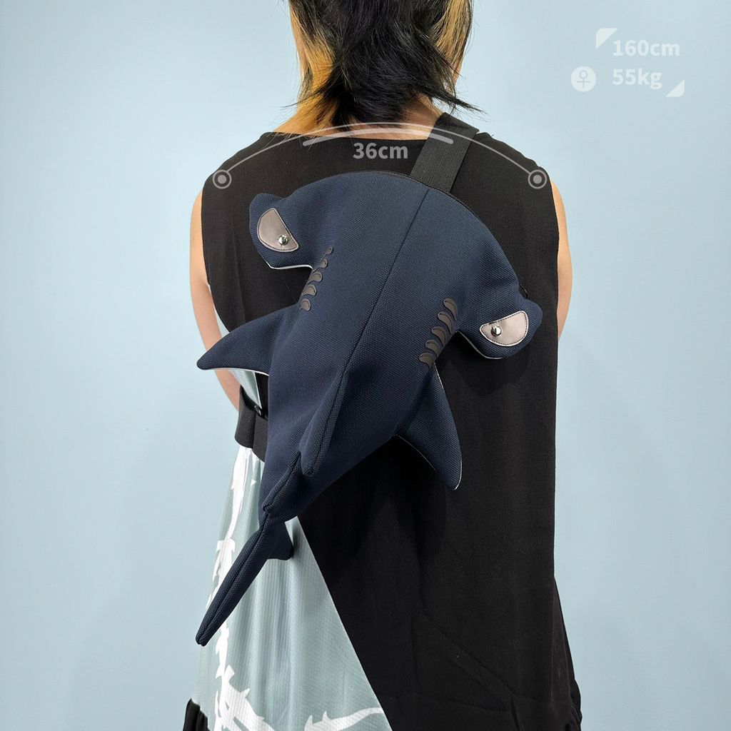 雙髻鯊造型肩背包