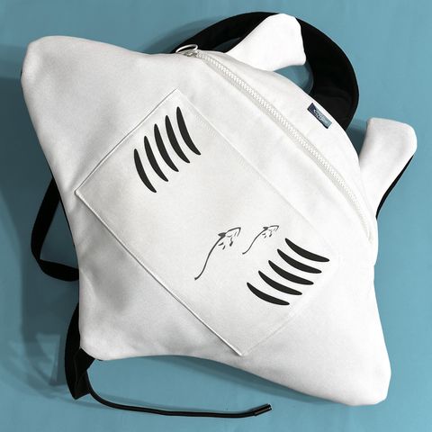 鬼蝠魟造型肩背包