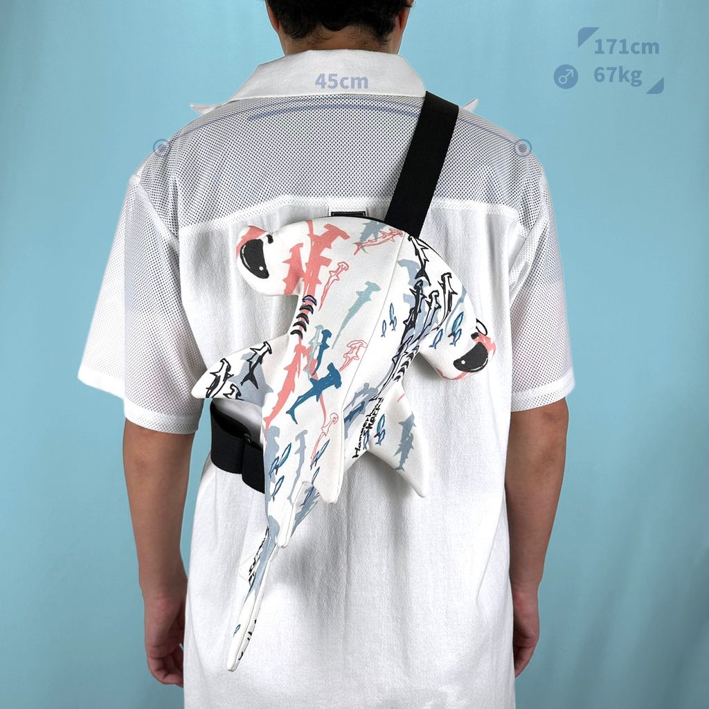 雙髻鯊造型肩背包