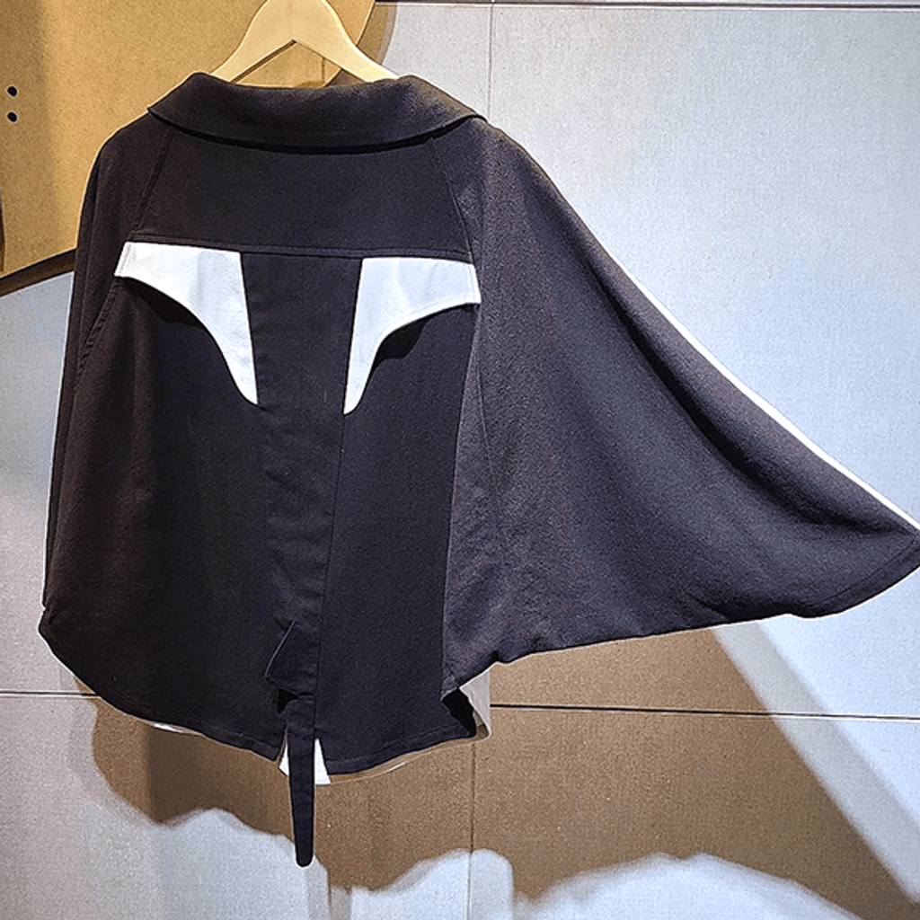 鬼蝠魟造型斗篷外套