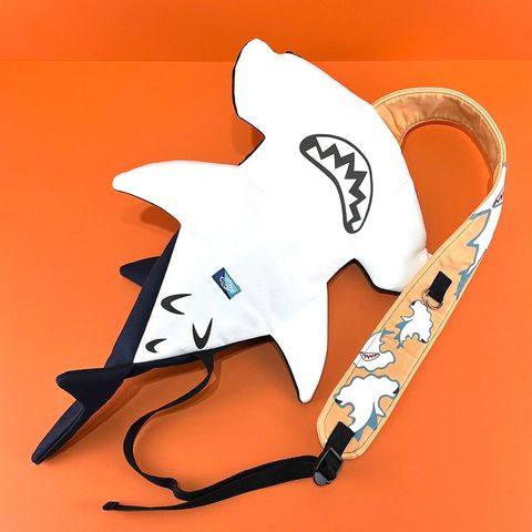 雙髻鯊造型肩背包