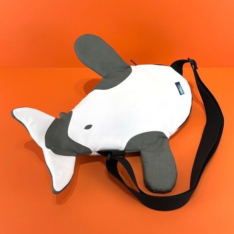 虎鯨造型肩背包