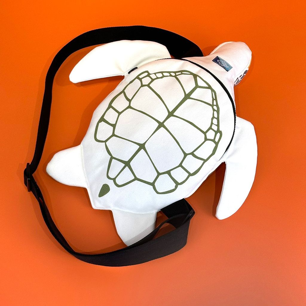 綠蠵龜造型肩背包