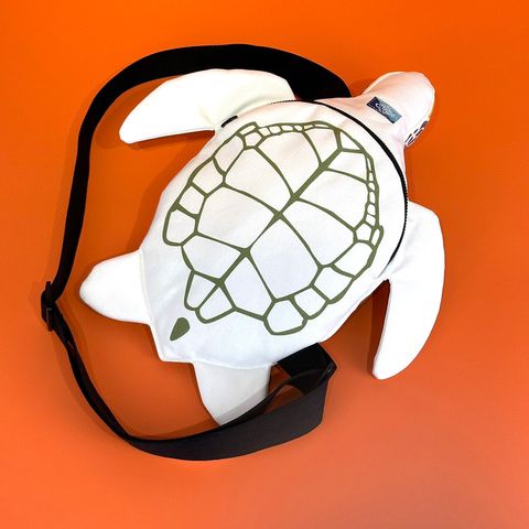 綠蠵龜造型肩背包