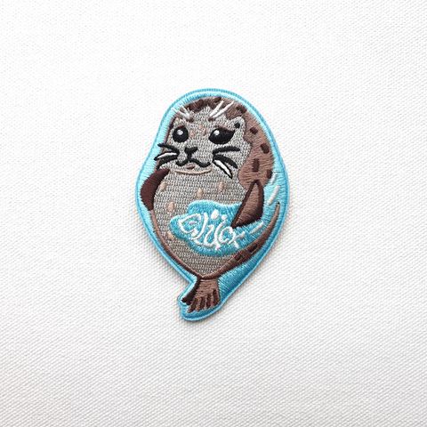 斑海豹造型別針