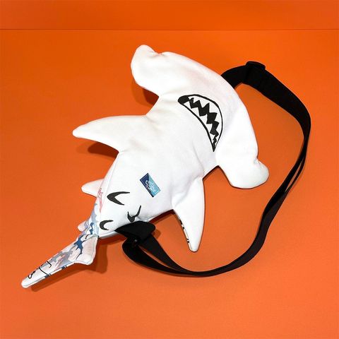 雙髻鯊造型肩背包