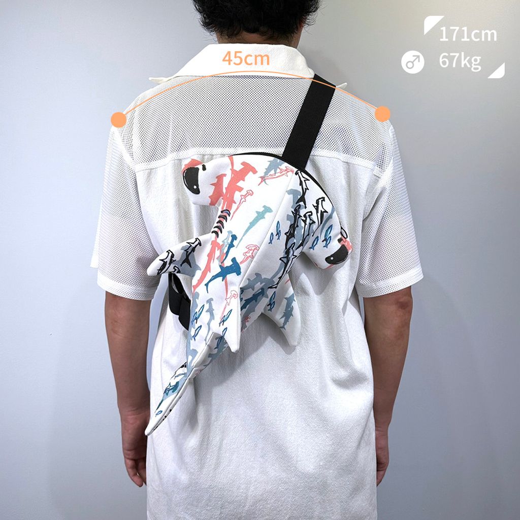 雙髻鯊造型肩背包