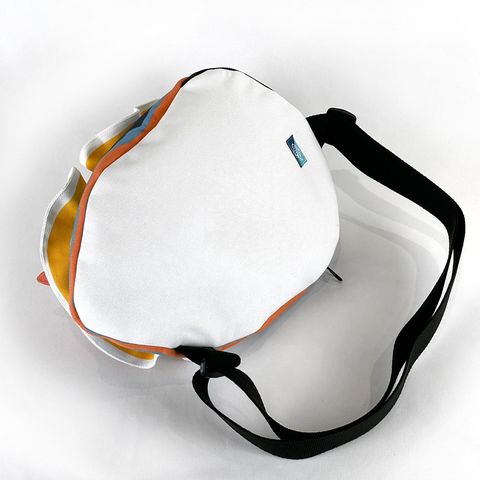 海蛞蝓造型肩背包