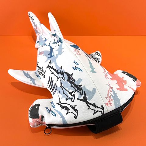 雙髻鯊造型肩背包