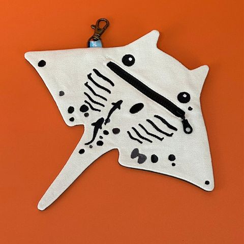 鬼蝠魟造型零錢包