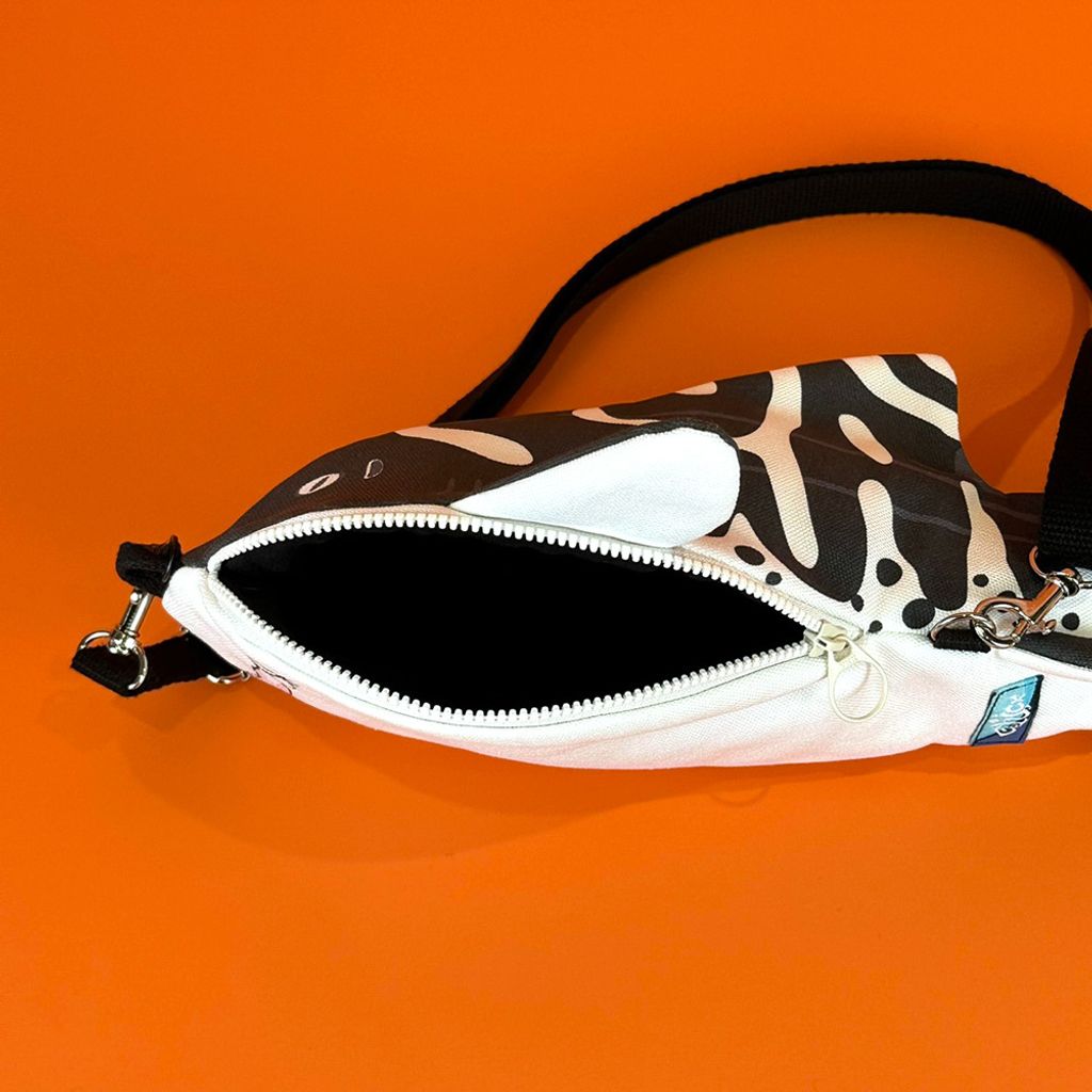 Zebra Shark Jr.造型肩背包