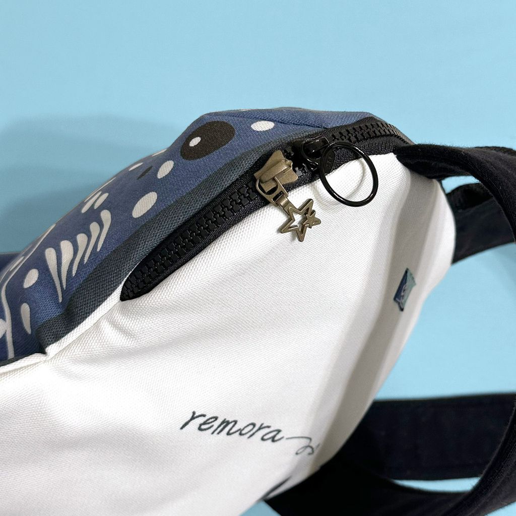 鯨鯊造型肩背包