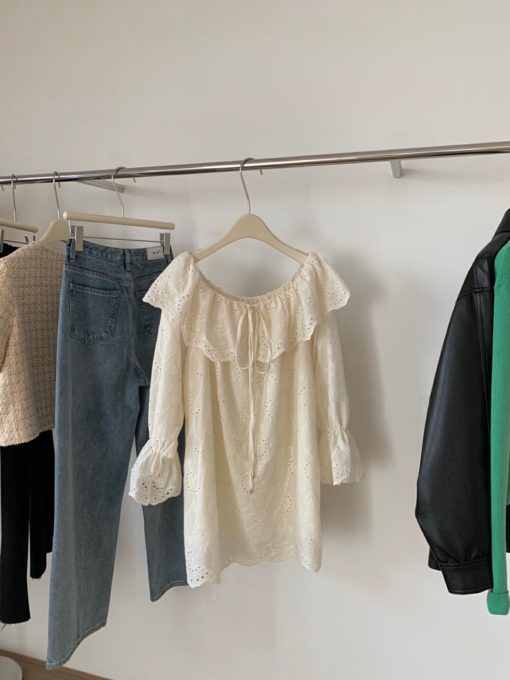 56B2CC9F-8ECE-49EF-BA55-83380AFE2445