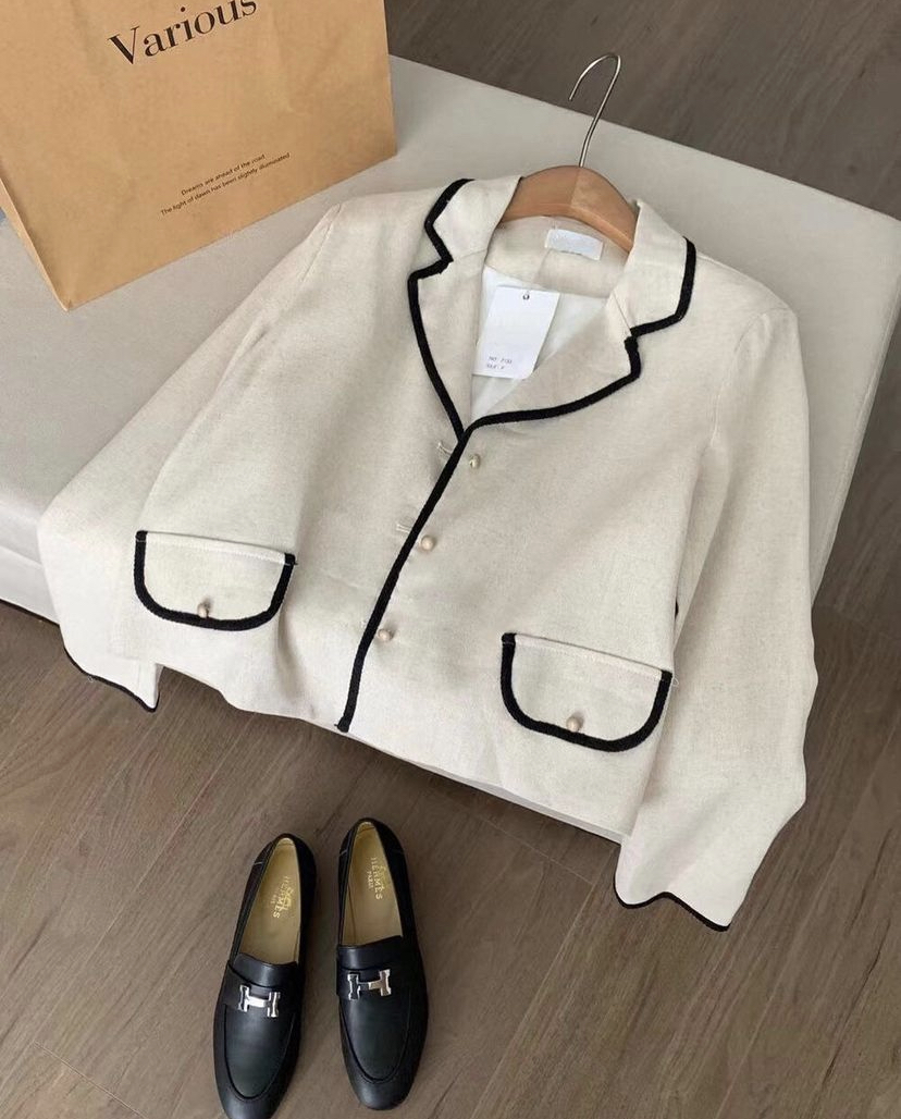 CAFC3C10-3DE1-4217-8194-658AC2EE853C