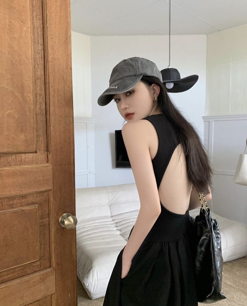 FCDD3AF0-485E-4EB7-8885-6E45391DBD1D