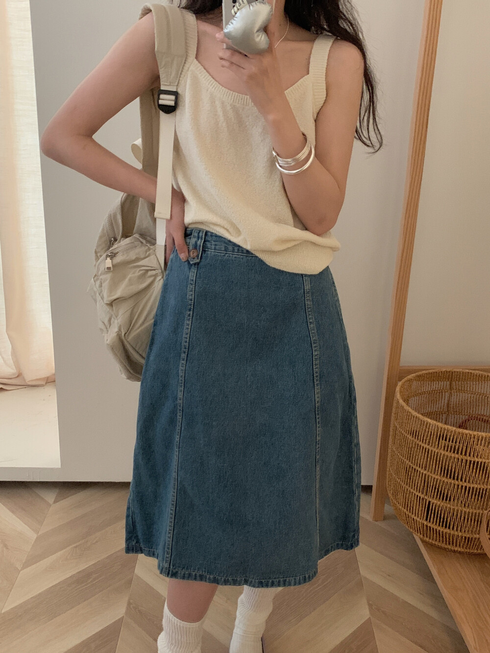 4EC1A325-48A3-4378-990B-83EE246553B4