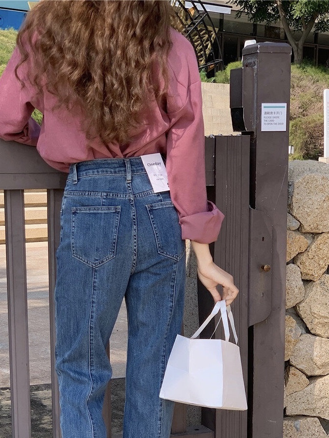 9E145628-F9B2-4B0C-A7B0-114A56A833BB