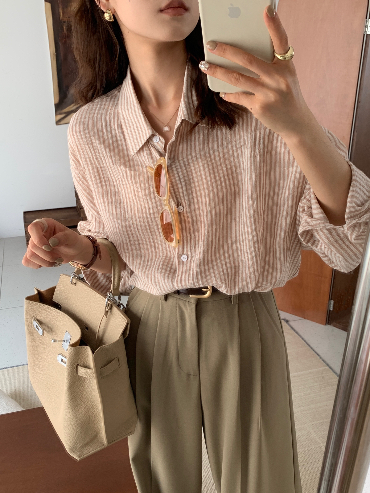 07BE7646-A300-421E-B0A0-A9E2A5D0CECA