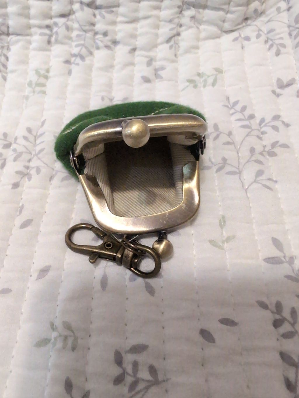 2594b739-c5c2-4be9-942b-8689f2d57c281904276247674090368