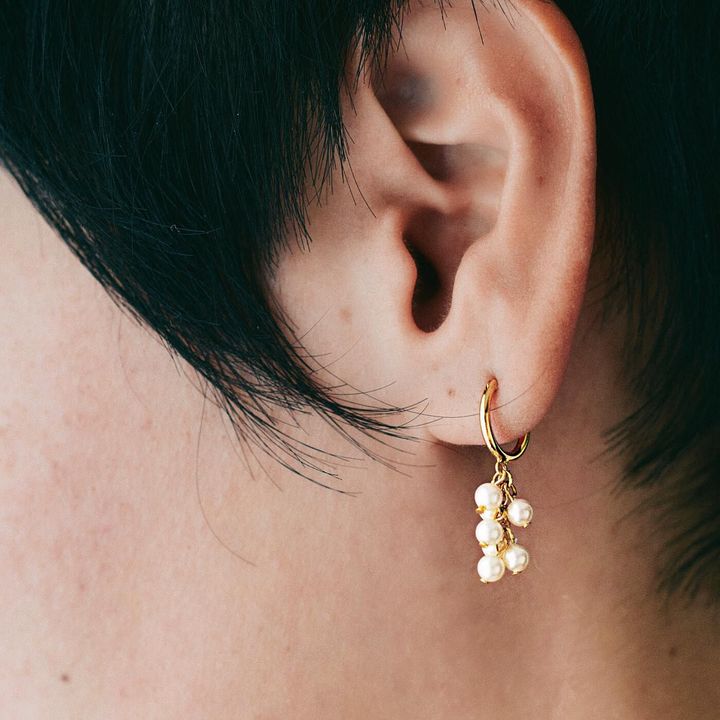ear-4