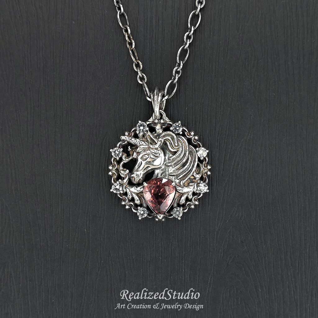 P26105n74 unicorn horse talisman 25mm zircon red borwn rzsk 001