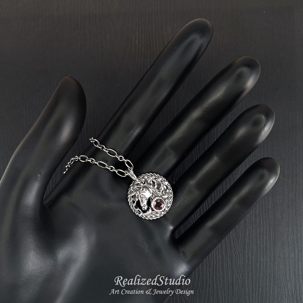 P26100n59-1 unicorn horse amulet pendant 20mm zircon red brown rzsk 003
