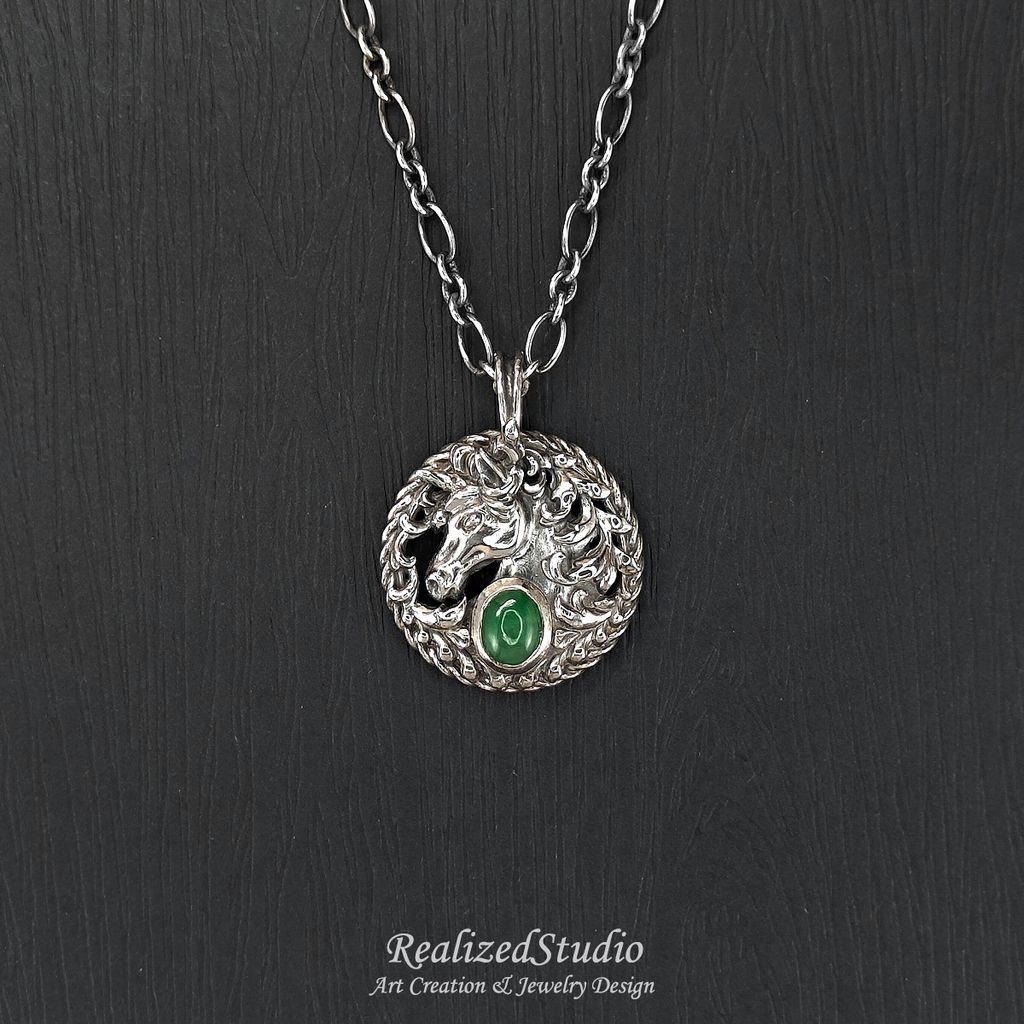 P26100J01 unicorn horse amulet pendant 20mm jadeite green rzsk 001