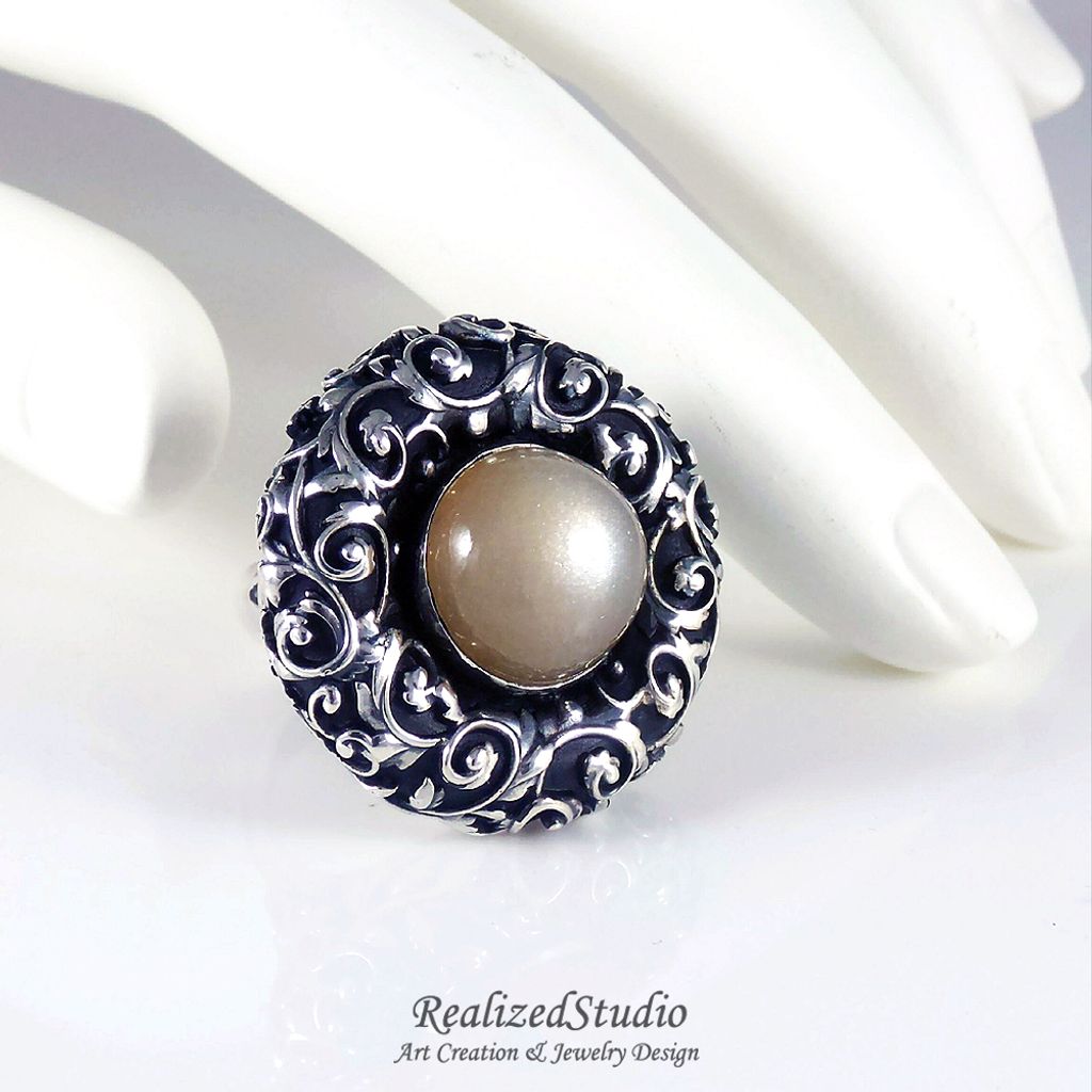 R20113 Titania moonstone ring 005