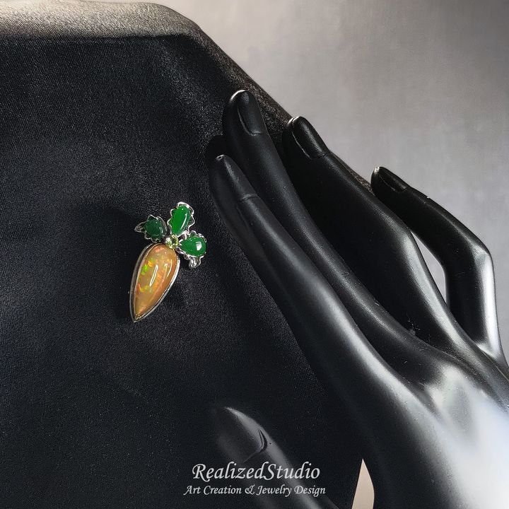 HP23924 009 orange carrot opal brooch jewelry design