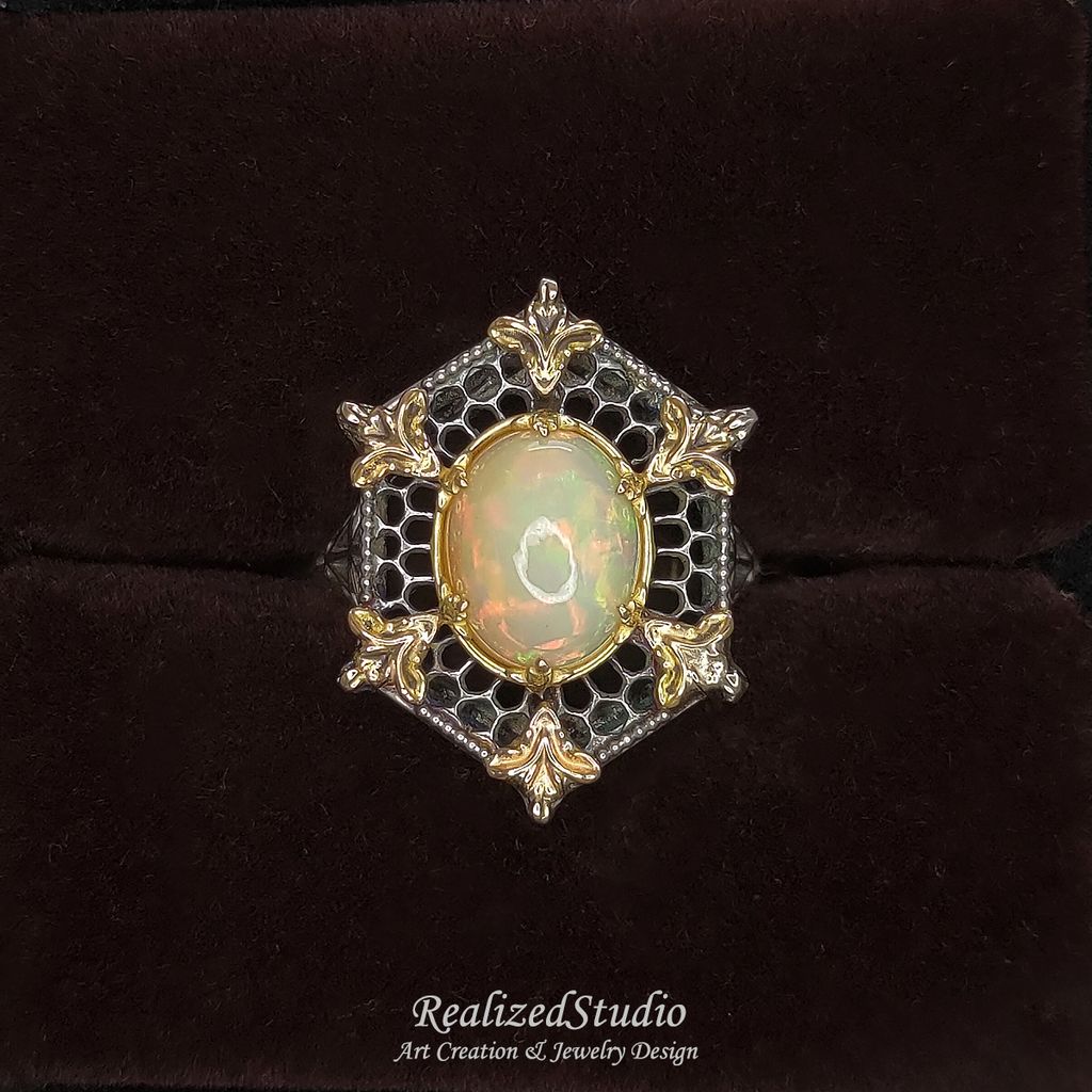 R23Q02 001 opal signet ring tulle snowflake design